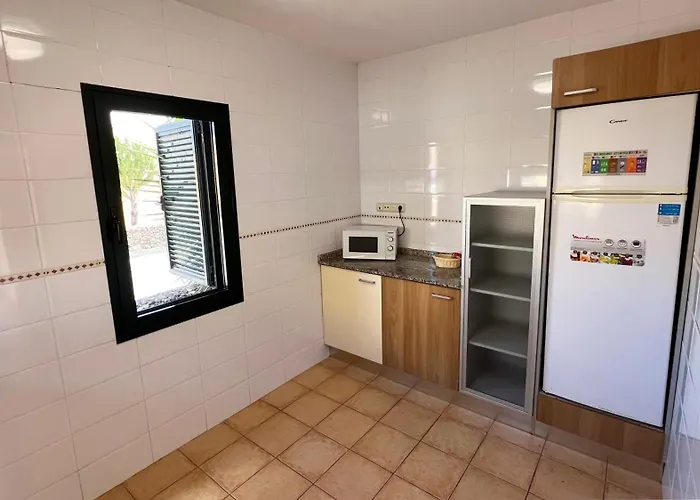 Anahi Homes Corralejo- Bicacarera 3