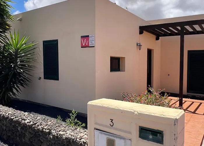 Anahi Homes Corralejo- Bicacarera 3